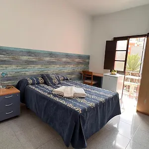 Central, Quiet&comfortable Room, Breakfast Appartement